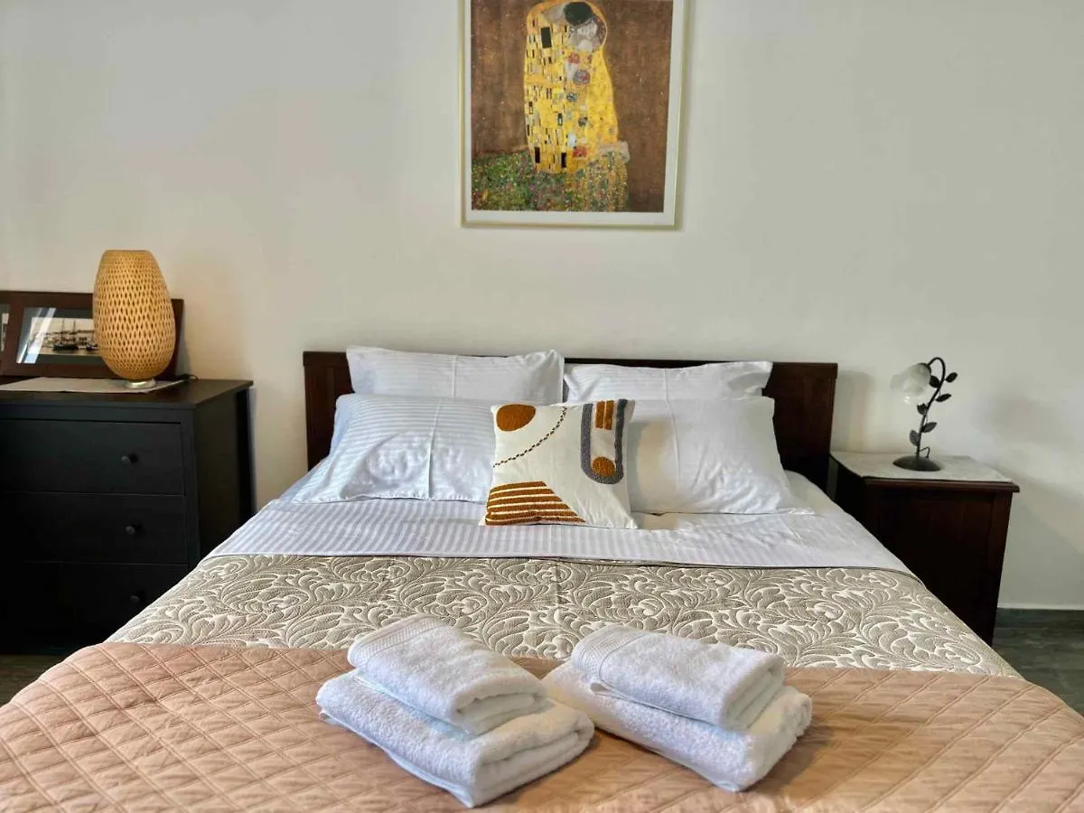 Apartments In Crikvenica 44153