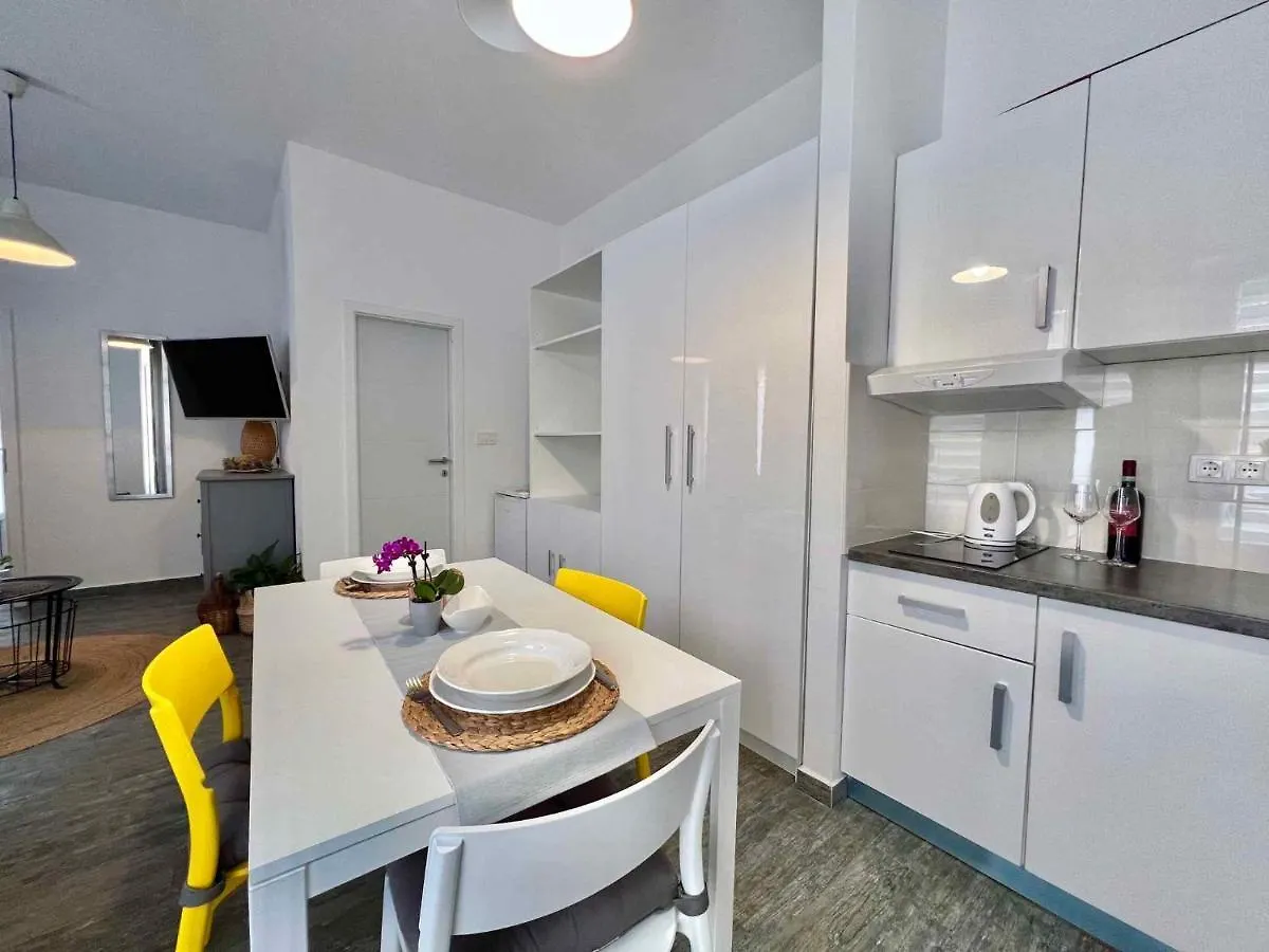 Apartments In Crikvenica 44153